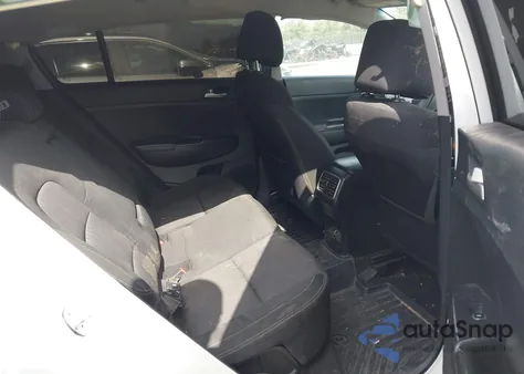 2018 Kia Sportage Lx z USA, uszkodzony, nr VIN KNDPM3AC7J7382016